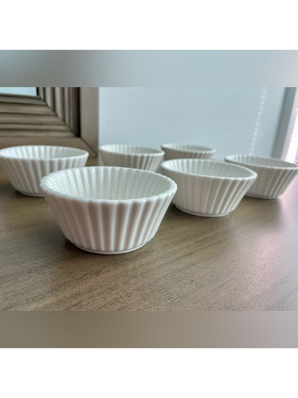 NWT Superior Porcelain Set of 6 Round Dishes - Picture 4 of 9